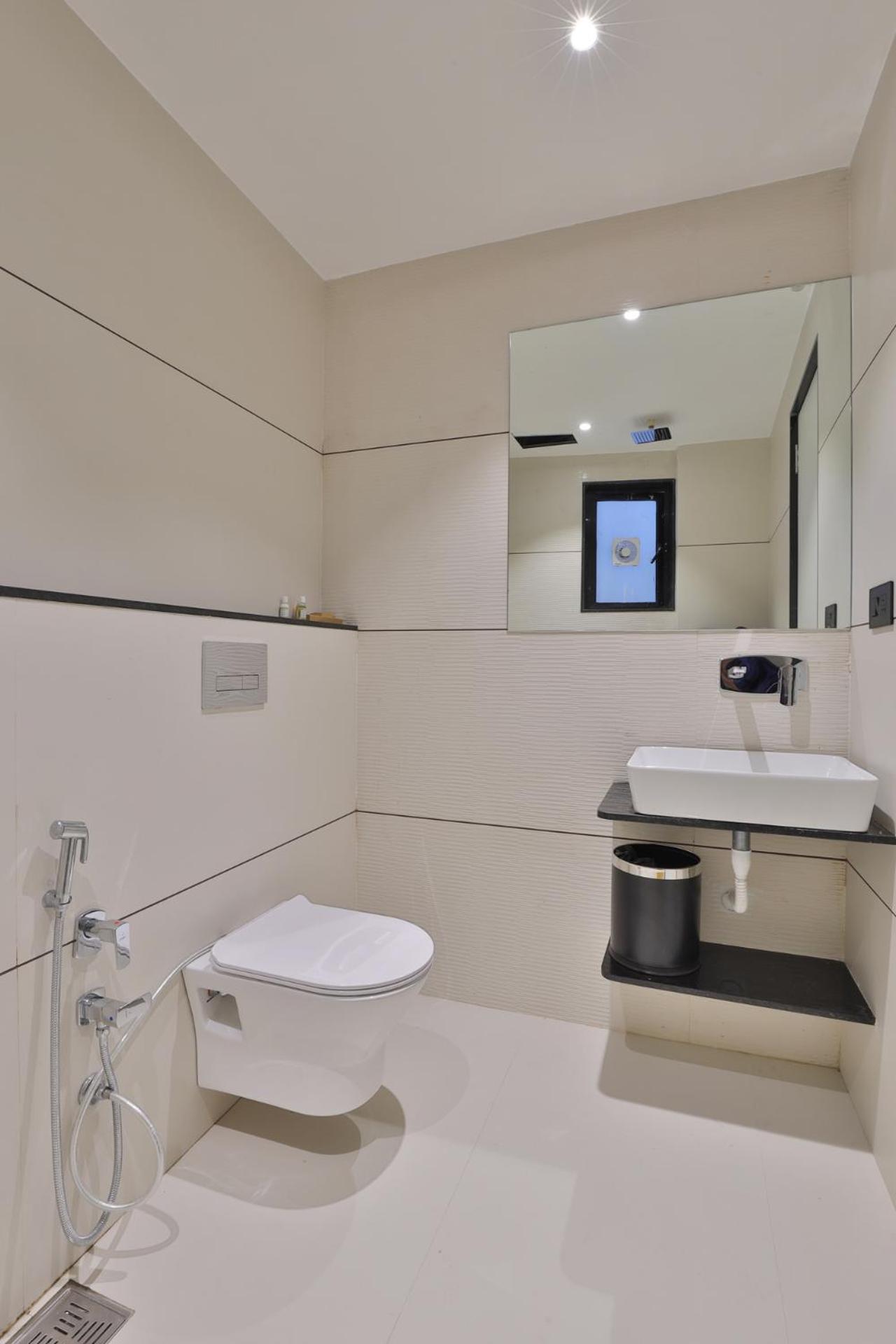 Hotel Elements Сурат Экстерьер фото